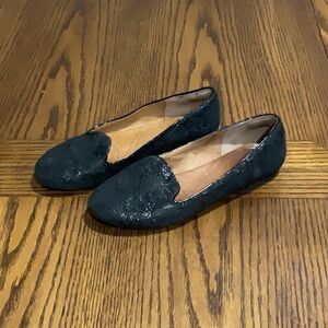 Classic Black Leather Flats with snake pattern design